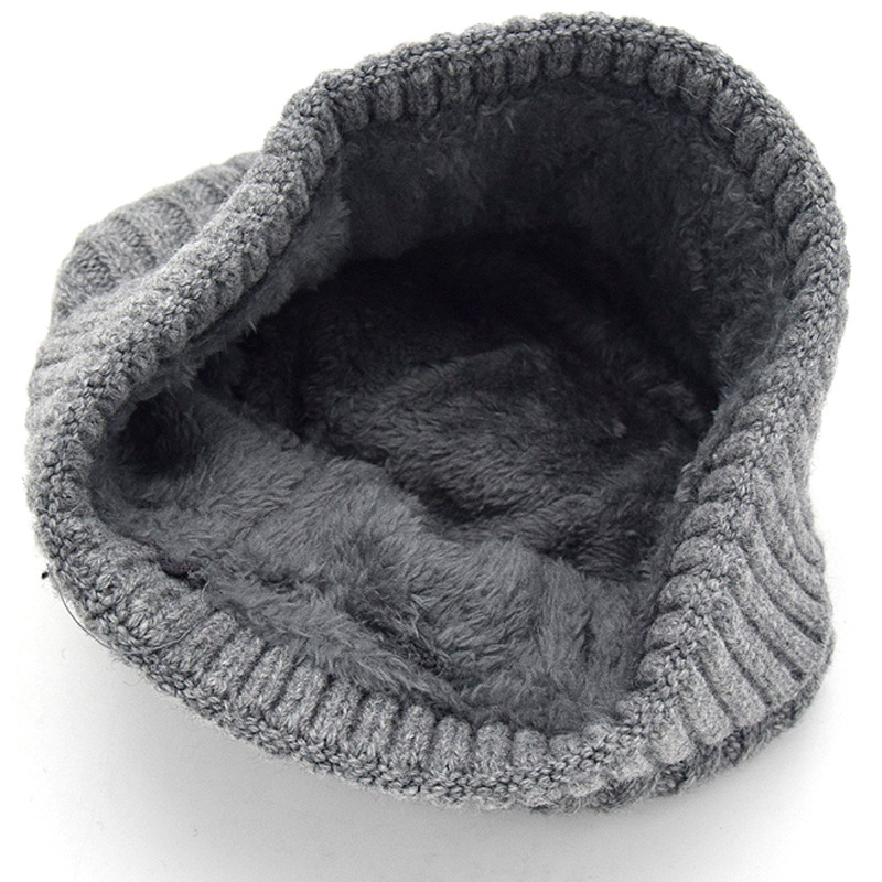 roundish knitted hat for men